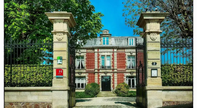 Hotel Le Clos Raymi