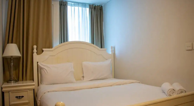 Апартаменты Nice And Cozy 1Br With Extra Room Apartment At Capitol Park Residence