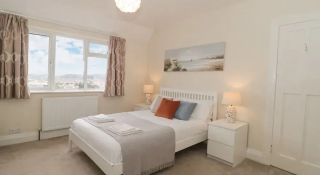 2 Moorlands