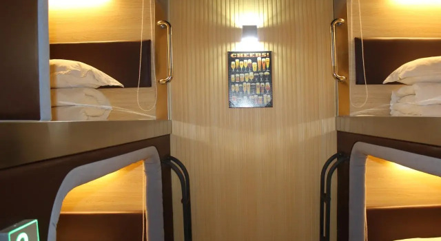 Qingdao Free Exercise Youth Hostel Zhanqiao Railway Station Branch, Prenota Ostello Ostelli a Qingdao Region, Ostello