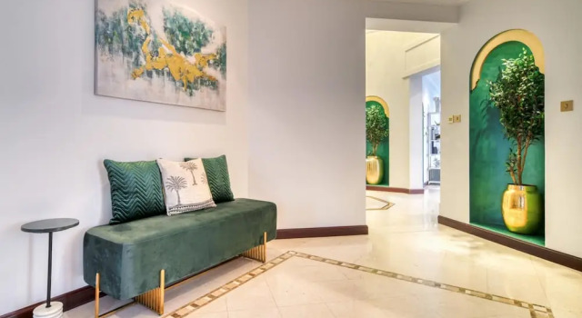 Beachfront 5BR Villa w Private Pool at the Palm