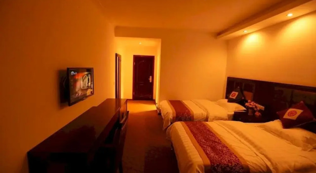Zhao Zilong Xin Inn, Prenota Hotel Hotel a Ngawa con parcheggio, Parcheggio