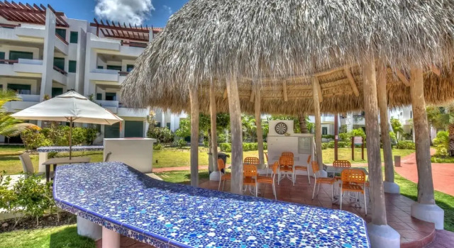 Scenic Oceanfront Apartment With a Walking Distance to the Beach, Prenota Appartamento Bávaro Punta Cana