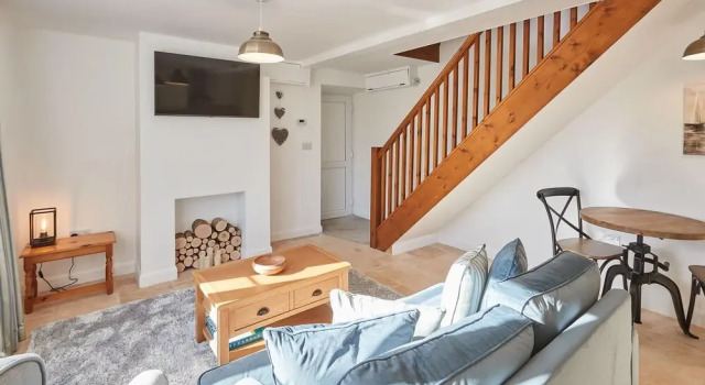 Host Stay May Cottage, Varaa Lomakoti Mökit kohteessa Merseyside, Mökki