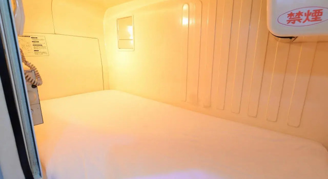 Номер Standard Capsule Inn Shimbashi - Men Only