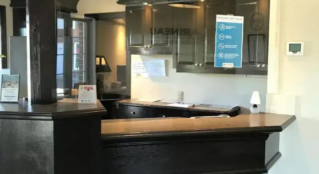 Hôtel Marineau Shawinigan, Buchen Sie Hotel Hotels in Québec mit Parkplatz, Parkplätze