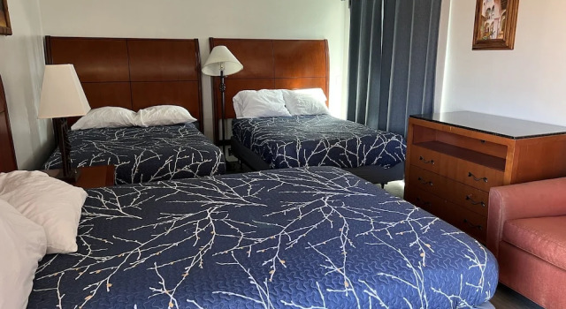 Номер Standard American Inn - Perris