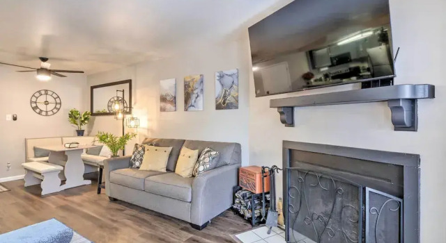Sweet Skiers Escape < Half-mile to the Slopes!, Rezerwuj Apartament Hotele w Iron County z parkingiem, Parking
