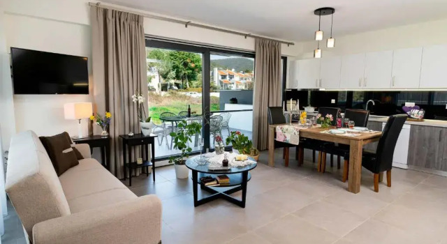 Filos Suites, Rezerwuj Hotel Nea Iraklitsa Tracja