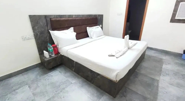 Номер Deluxe Meera Residency Vrindavan