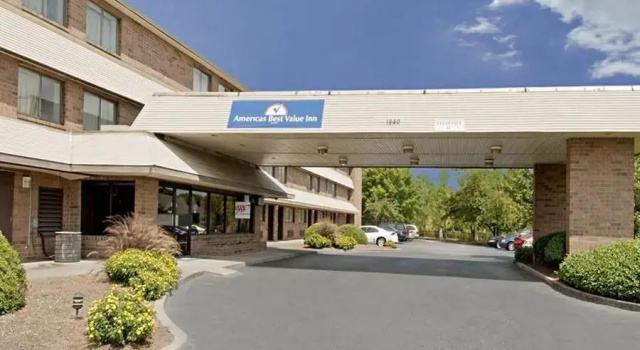 Run of House Best Western Atlanta-Marietta Ballpark Hotel