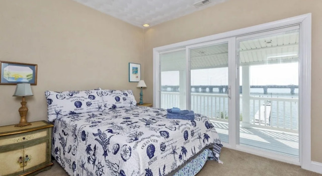 Water Front Delight On The Bay 3 Bedroom Home by RedAwning, Book Lejlighed Lejligheder i Virginia, Lejlighed