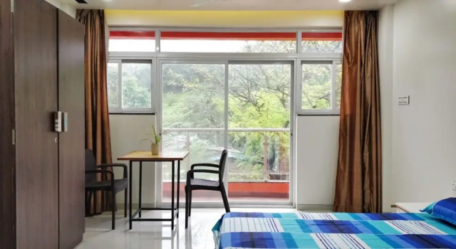 RP Studio Rooms