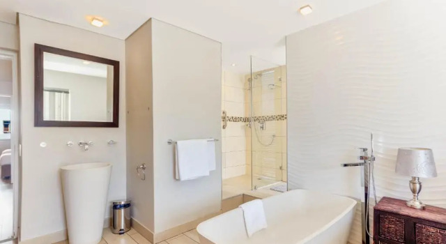 Апартаменты Three Bedroom Apartment - De Waterkant