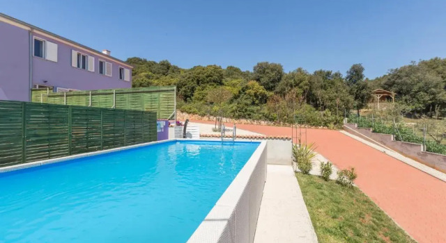 Апартаменты Figaro Vrsar with Pool and Garden for 4 Persons