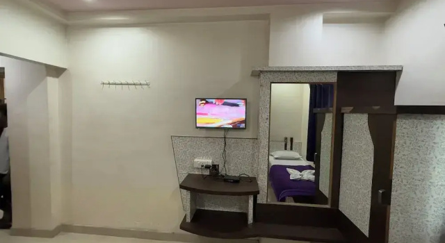 Трёхместный номер Standard Hotel Temple Sai