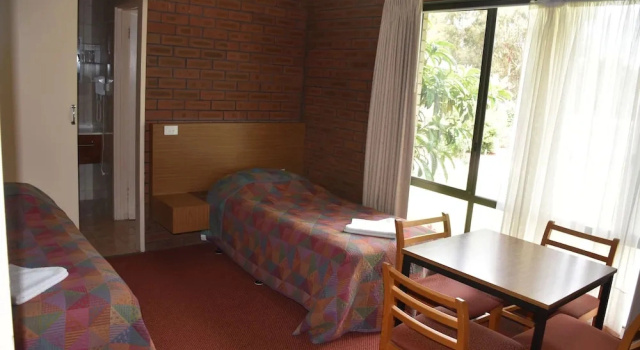 Семейный номер Standard с 2 комнатами с видом на сад Mount Barker Valley Views Motel & Chalets, Western Australia