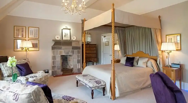Номер Deluxe Llangoed Hall