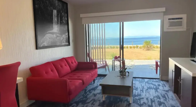 Люкс с 2 комнатами The Oceanside, a Coast Hotel