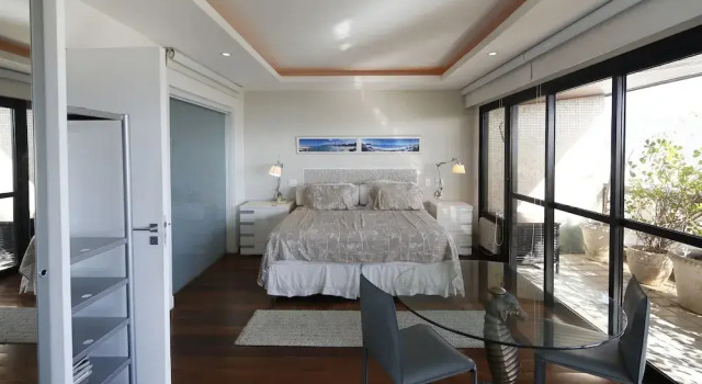 Rio034 - Penthouse Arpoador, Забронировать Отель Отели штата Рио-де-Жанейро с парковкой, Парковка