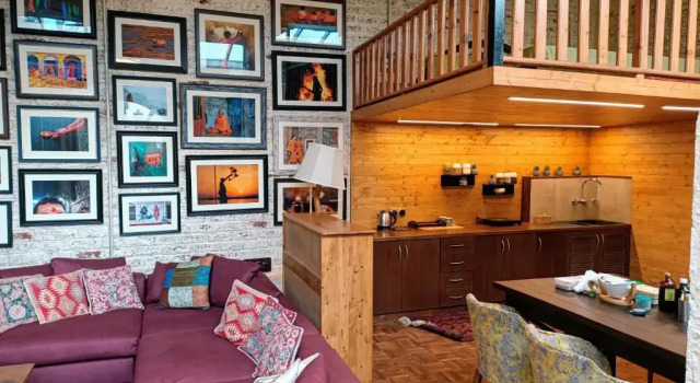 SaffronStays Ekam Walnut Suite, Chail, Varaa Villa Mökit kohteessa Himachal Pradesh, Mökki
