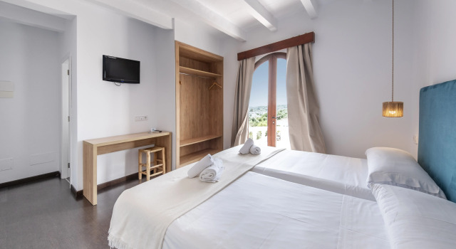 Hostal Castell de Lô