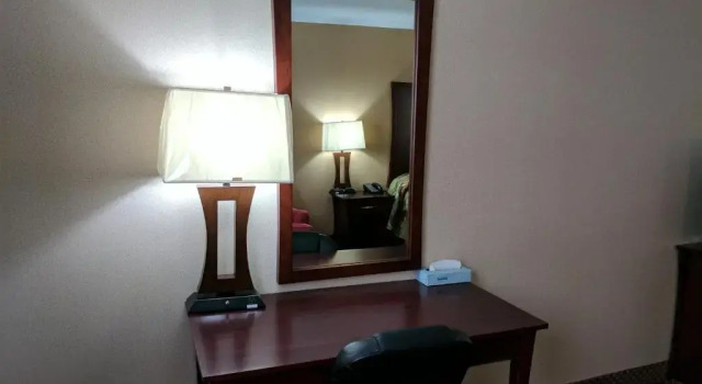 Четырёхместный номер Standard Luxury Inn