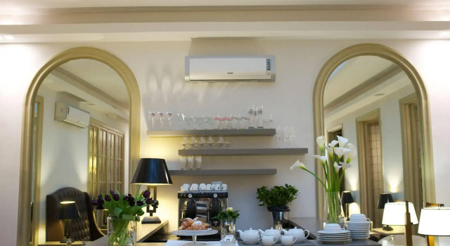 Piazza Farnese Luxury Suites