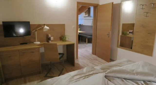 Apartamento 2 dormitorios con balcón Apartment Madlaina