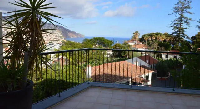 Villa Jasmineiro, Rezerwuj Willa Hotele w Funchal z parkingiem, Parking
