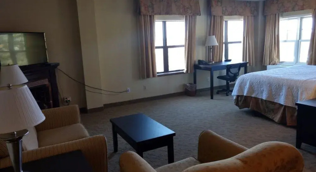 Ontario Place Hotel, Buchen Sie Hotel Sackets Harbor New York State