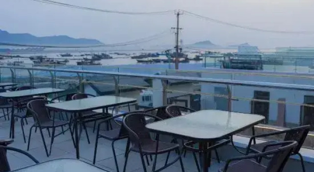 Rush Year Homestay (Lian Dao Shop), Prenota Hotel Lianyungang Jiangsu