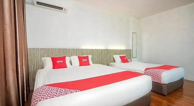 Трёхместный люкс Superior OYO 90102 7 Days Lodge