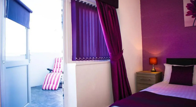 Royal Carlton Hotel