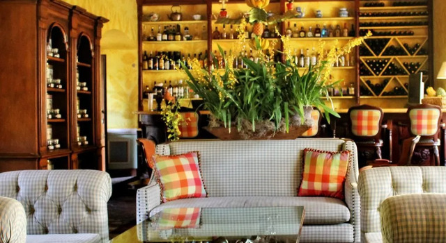 Palacio De Dona Leonor, Book Hotel Hotels in Zacatepeques with Parking, Parking