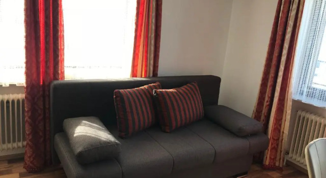 Appartment Spoettl, Prenota Hotel Hotel a Tirolo con parcheggio, Parcheggio