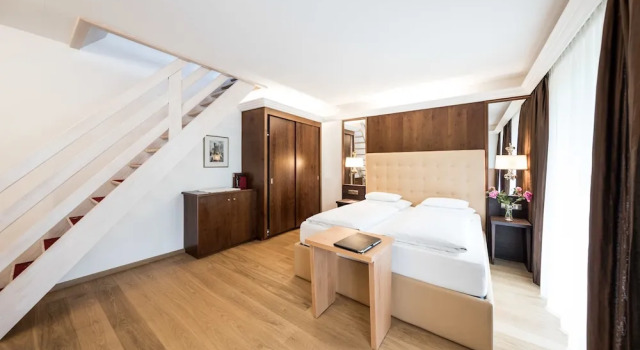 Полулюкс с балконом и с видом на горы Hotel Haus am Hang