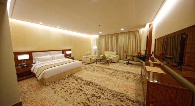 Двухместный номер Executive Royal Swiss Lahore