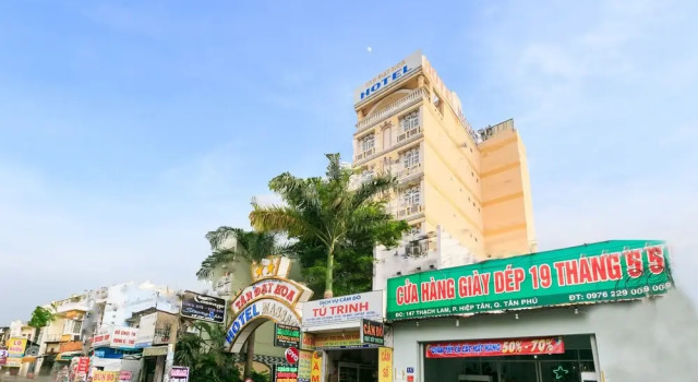 Tan Dat Hoa Hotel & Massage, Забронировать Отель Tan Phu District Хошимин, рядом с Аквапарк «Дамсен»