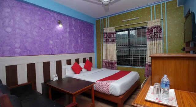 OYO 618 Hotel Middle Point, Забронировать Отель Покхара провинция Гандаки-Прадеш