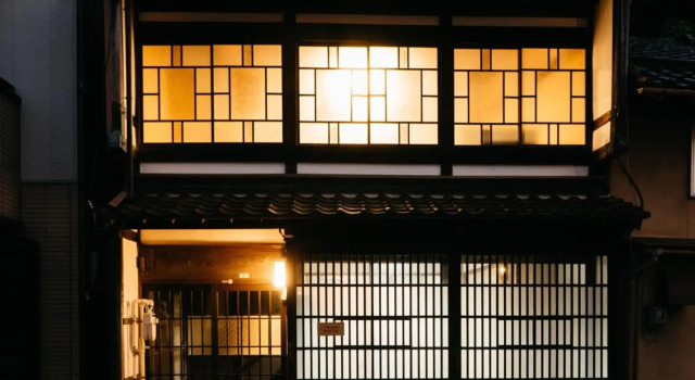 Tenjin 旅音, Забронировать Отель Отели Канандзава 3 звезды, рядом с Kazuemachi Tea House Street, 3*