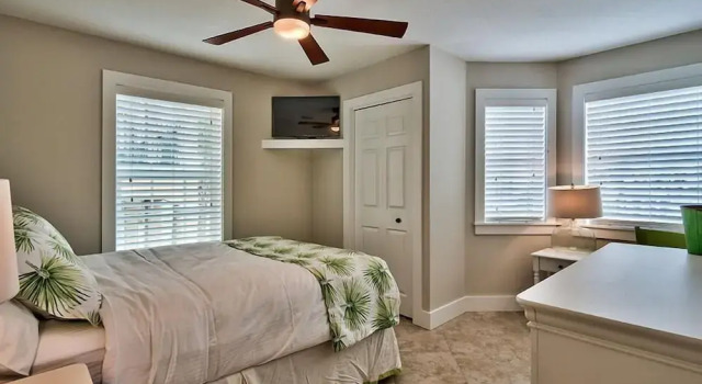 Bottoms Up 7 Bedroom Holiday Home by Five Star Properties, Varaa Lomakoti Destin Emerald Coast