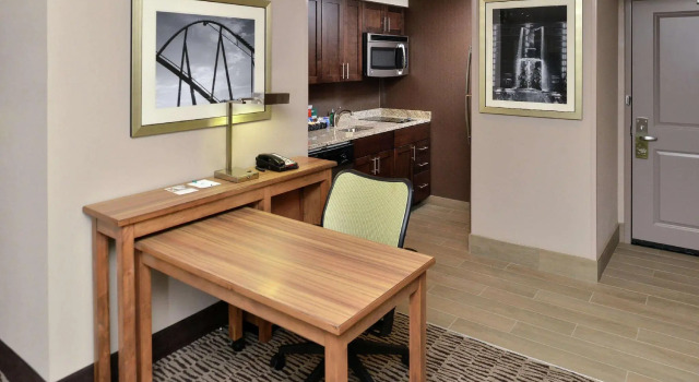 Четырёхместная студия Homewood Suites by Hilton Cincinnati/Mason
