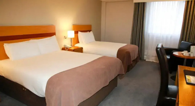 Трёхместный номер Standard Green Isle Hotel, Dublin