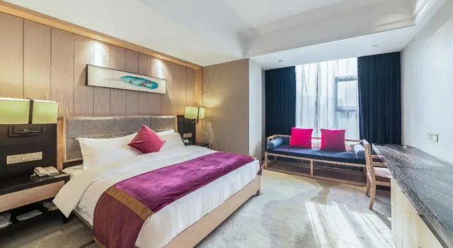 Rezen Kingtown Hotel (Chongqing Ranjiaba), Book Hotel Hoteller i Chongqing med parkering, Parkering