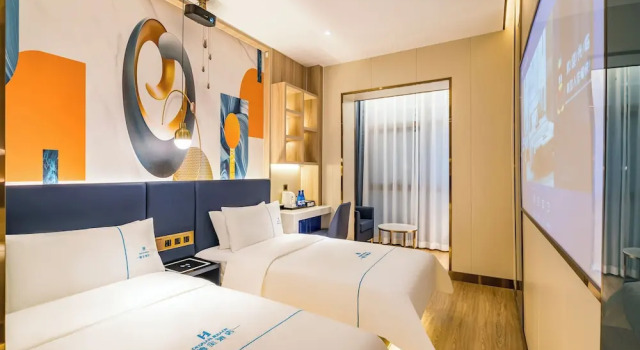 Двухместный номер Economy Dequan Luxury Jingguang Hotel, near Guomao CBD