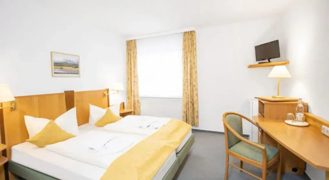 Двухместный номер Standard Hotel garni Zwickau-Mosel