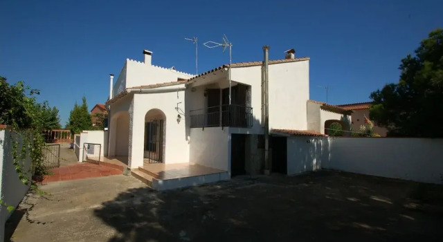 Mp-ponent, Book Hotel Torroella de Montgrí Baix Empordà