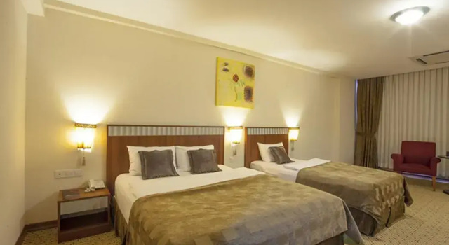 Noble Hotel