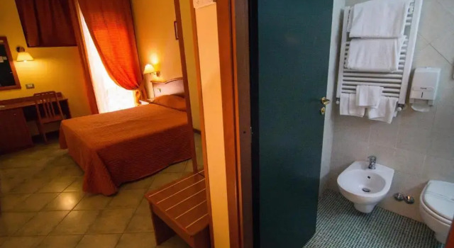 Økonomi- dobbelt værelse Hotel degli Amici